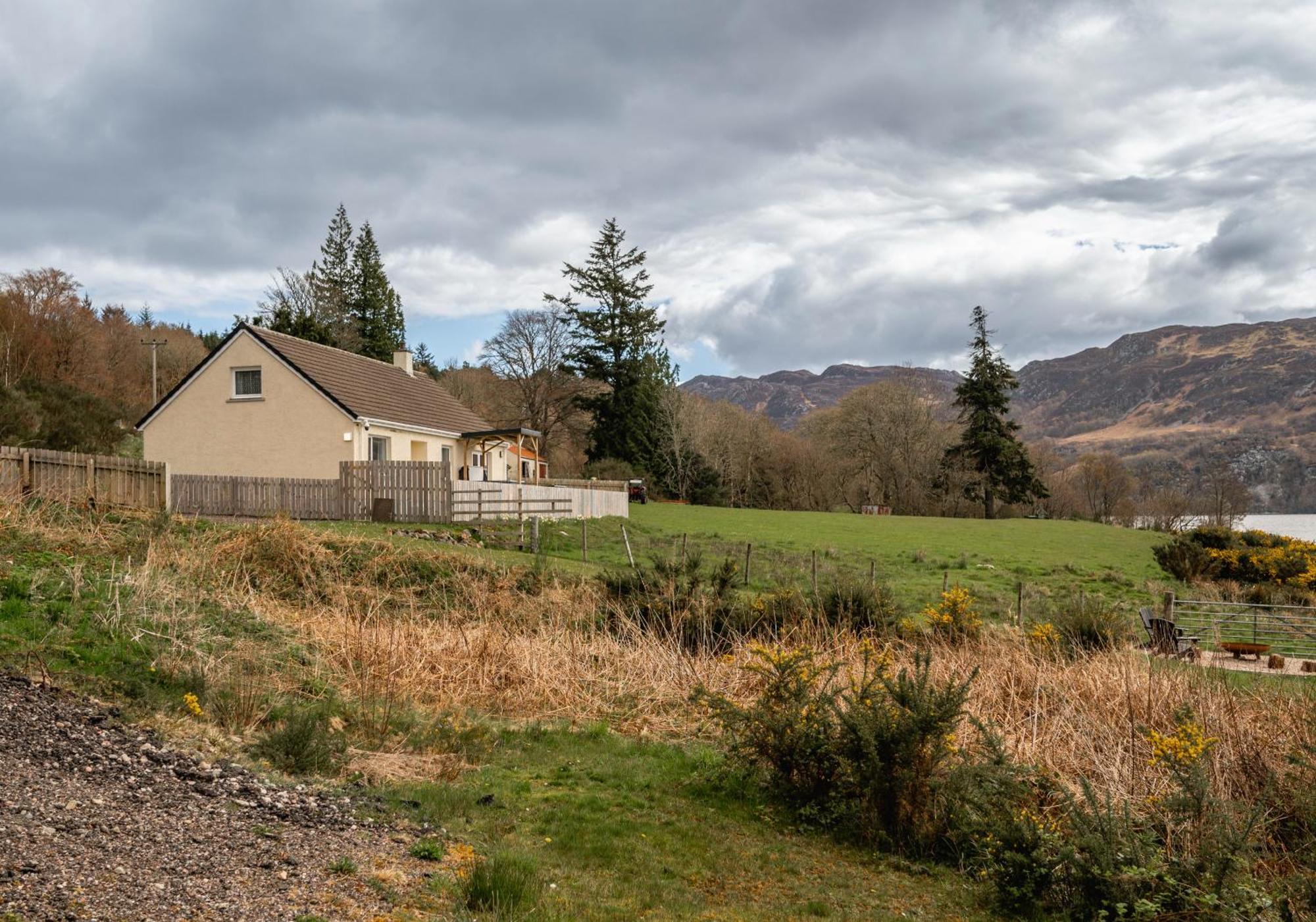 Loch Ness Cottage Форт Аугустус Экстерьер фото